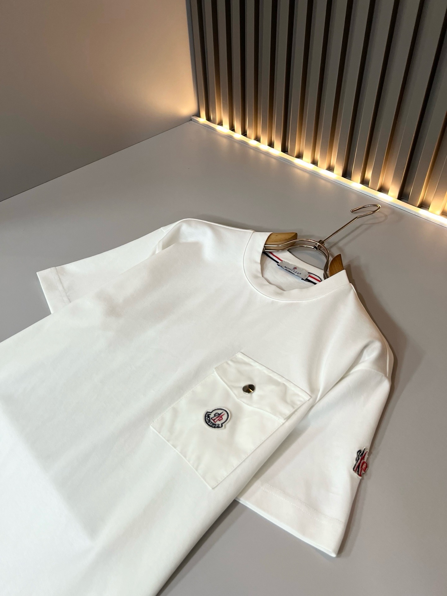 Moncler蒙家 2026春夏最新男女同款👫贸易订单休闲套装，全品相！！网红款！采用logo图案徽章设计！上身舒适透气