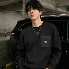 PRAD*A普*达2026秋冬新款男女同款👫长袖卫衣,最新款全网独家首上!!~既经典有时尚百搭,谁不爱啊,将经典再次展现 PRAD*A普*达2026秋冬新款男女同款👫长袖卫衣,最新款全网独家首上!!~既经典有时尚百搭,谁不爱啊,将经典再次展现