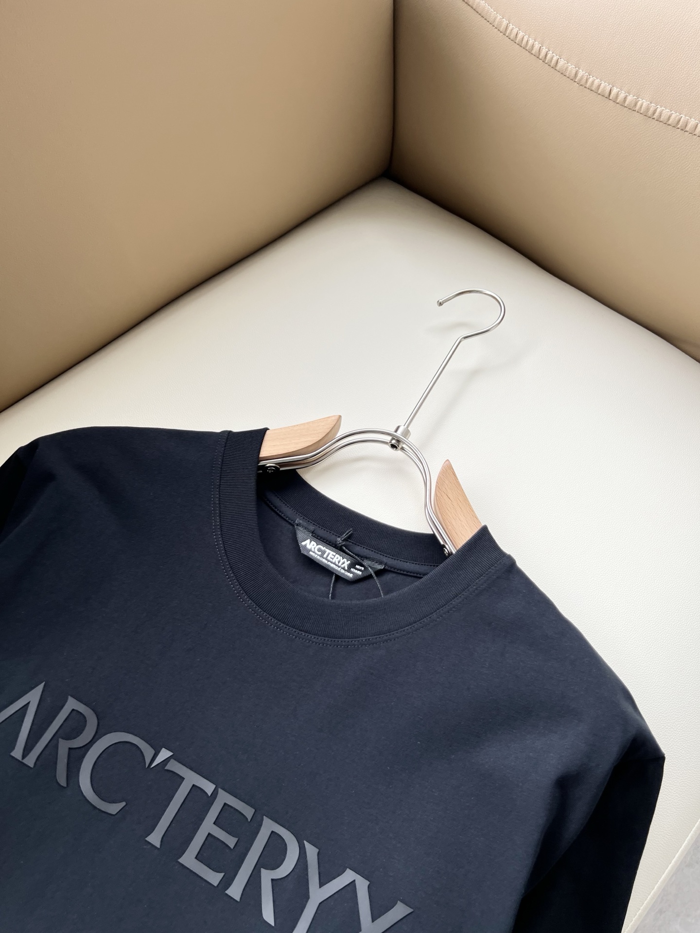 ARCTER*X始*祖鸟 2026春夏新款男女同款👫短袖T恤户外品牌可能大家第一想到的就是加拿大鹅、始祖鸟。给人一种标签