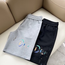 Dio*迪*奥 2026春夏新款男女同款👫休闲短裤,男女同款!裤腿logo印花设计!时尚运动休闲短裤!面料采用进口纯棉材 Dio*迪*奥 2026春夏新款男女同款👫休闲短裤,男女同款!裤腿logo印花设计!时尚运动休闲短裤!面料采用进口纯棉材