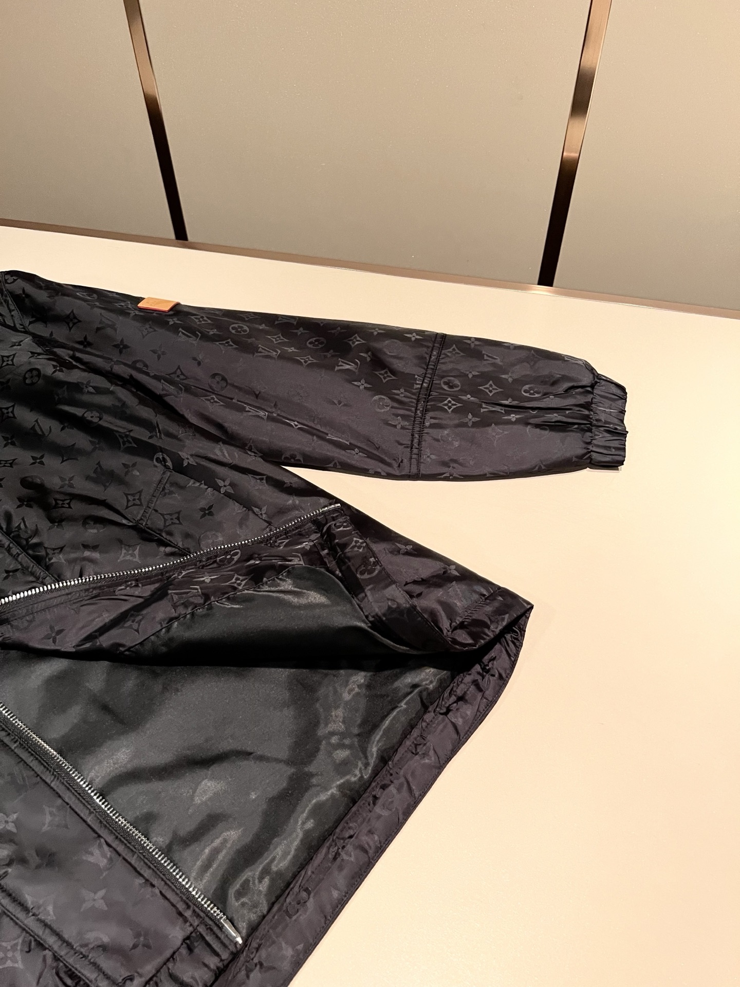 LouisVuitt*路易*登  2026秋冬新品最新款棉服夹克外套，贸易公司渠道，甚至到非常稀缺很难遇到，一件难求的高
