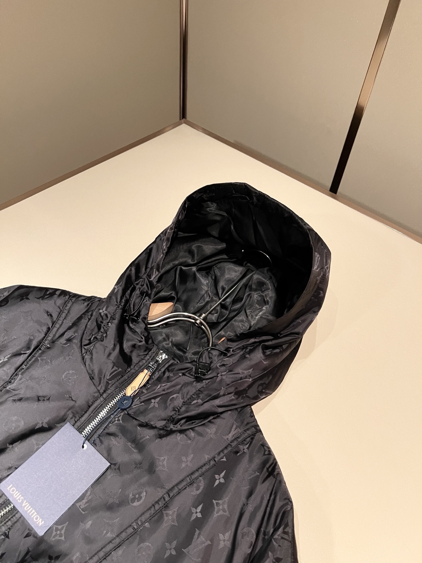 LouisVuitt*路易*登  2026秋冬新品最新款棉服夹克外套，贸易公司渠道，甚至到非常稀缺很难遇到，一件难求的高