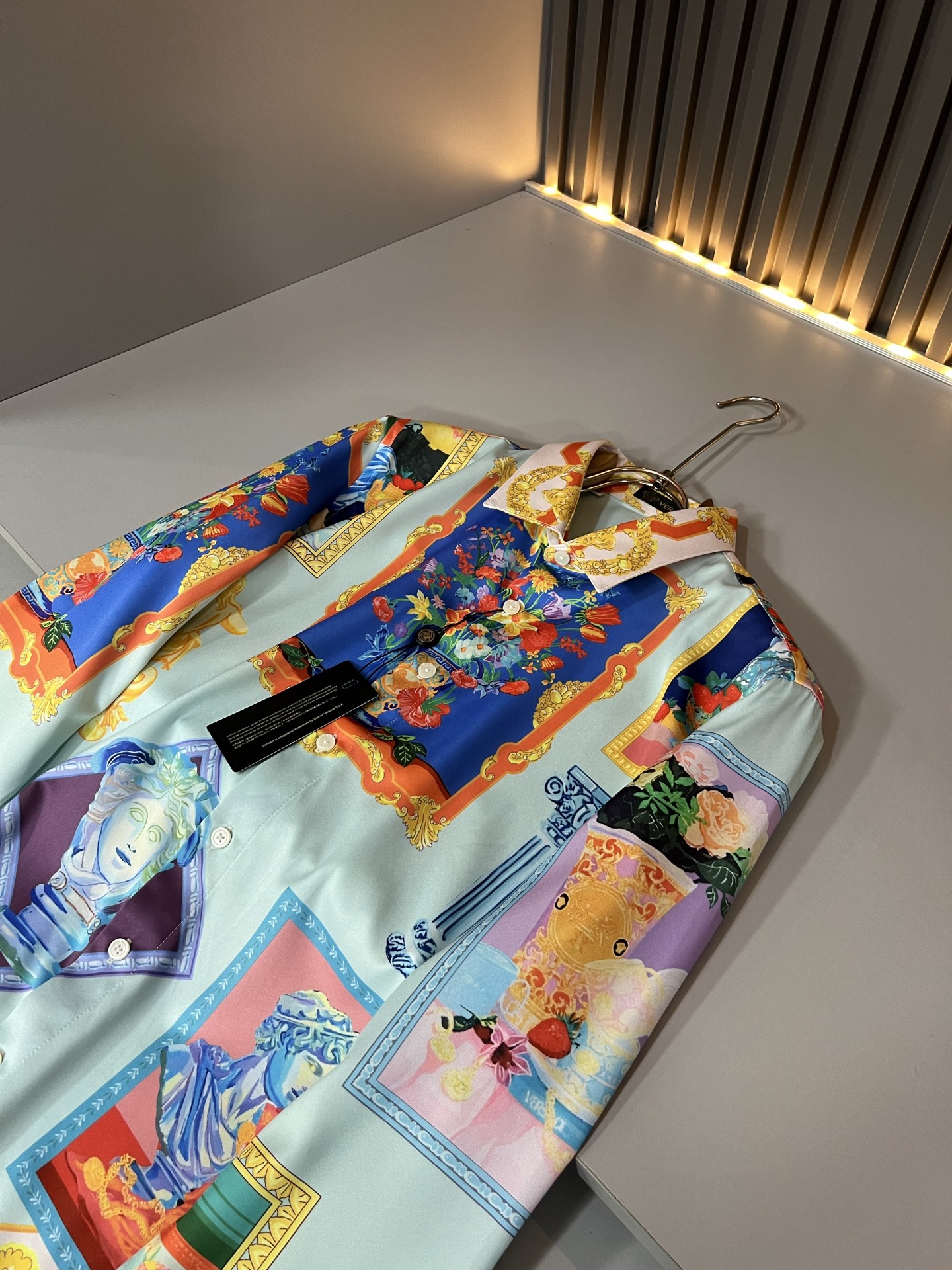VERS*CE/范*哲  2026春夏新品原单长袖衬衣，VERS*CE/范*哲  贸易公司渠道 产品 值的推荐 ，全景印