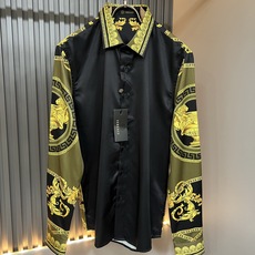VERS*CE/范*哲 2026春夏新品原单长袖衬衣,VERS*CE/范*哲 贸易公司渠道 产品 值的推荐 ,全景印 VERS*CE/范*哲 2026春夏新品原单长袖衬衣,VERS*CE/范*哲 贸易公司渠道 产品 值的推荐 ,全景印