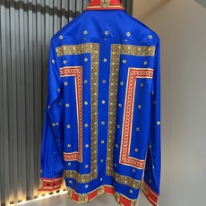 VERS*CE/范*哲 2026春夏新品原单长袖衬衣,VERS*CE/范*哲 贸易公司渠道 产品 值的推荐 ,全景印 VERS*CE/范*哲 2026春夏新品原单长袖衬衣,VERS*CE/范*哲 贸易公司渠道 产品 值的推荐 ,全景印