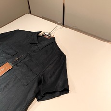 Loro Piana诺悠翩雅 2026春夏男士最新的贸易订单翻领衬衣,全品相!!采用logo刺绣图案设计!上身舒适透气, Loro Piana诺悠翩雅 2026春夏男士最新的贸易订单翻领衬衣,全品相!!采用logo刺绣图案设计!上身舒适透气,