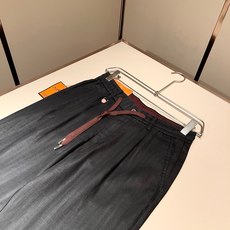 HERM*S 爱*仕 2026春夏男士高端棉麻休闲裤 海外贸易公司渠道订单 !男士休闲修身直筒休闲裤!上海恒隆店在售 HERM*S 爱*仕 2026春夏男士高端棉麻休闲裤 海外贸易公司渠道订单 !男士休闲修身直筒休闲裤!上海恒隆店在售