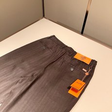 HERM*S 爱*仕 2026春夏男士高端棉麻休闲裤 海外贸易公司渠道订单 !男士休闲修身直筒休闲裤!上海恒隆店在售 HERM*S 爱*仕 2026春夏男士高端棉麻休闲裤 海外贸易公司渠道订单 !男士休闲修身直筒休闲裤!上海恒隆店在售
