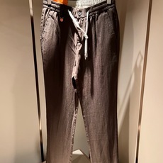 HERM*S 爱*仕 2026春夏男士高端棉麻休闲裤 海外贸易公司渠道订单 !男士休闲修身直筒休闲裤!上海恒隆店在售 HERM*S 爱*仕 2026春夏男士高端棉麻休闲裤 海外贸易公司渠道订单 !男士休闲修身直筒休闲裤!上海恒隆店在售
