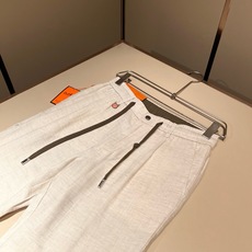 HERM*S 爱*仕 2026春夏男士高端棉麻休闲裤 海外贸易公司渠道订单 !男士休闲修身直筒休闲裤!上海恒隆店在售 HERM*S 爱*仕 2026春夏男士高端棉麻休闲裤 海外贸易公司渠道订单 !男士休闲修身直筒休闲裤!上海恒隆店在售