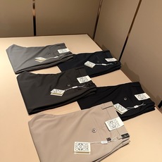 LO*WE/罗*威2026春夏新品男士时装款高端休闲西裤裤,香港洋行渠道货,日本原厂出品,纯血统品质,完美延续了LOE* LO*WE/罗*威2026春夏新品男士时装款高端休闲西裤裤,香港洋行渠道货,日本原厂出品,纯血统品质,完美延续了LOE*