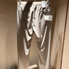LO*WE/罗*威2026春夏新品男士时装款高端休闲西裤裤,香港洋行渠道货,日本原厂出品,纯血统品质,完美延续了LOE* LO*WE/罗*威2026春夏新品男士时装款高端休闲西裤裤,香港洋行渠道货,日本原厂出品,纯血统品质,完美延续了LOE*