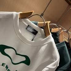 BALENCIA*巴黎*家 2026秋冬最新款百搭卫衣,男女同款👫❤️经典标志图案字母logo图案印花工艺设计!!贸易公 BALENCIA*巴黎*家 2026秋冬最新款百搭卫衣,男女同款👫❤️经典标志图案字母logo图案印花工艺设计!!贸易公
