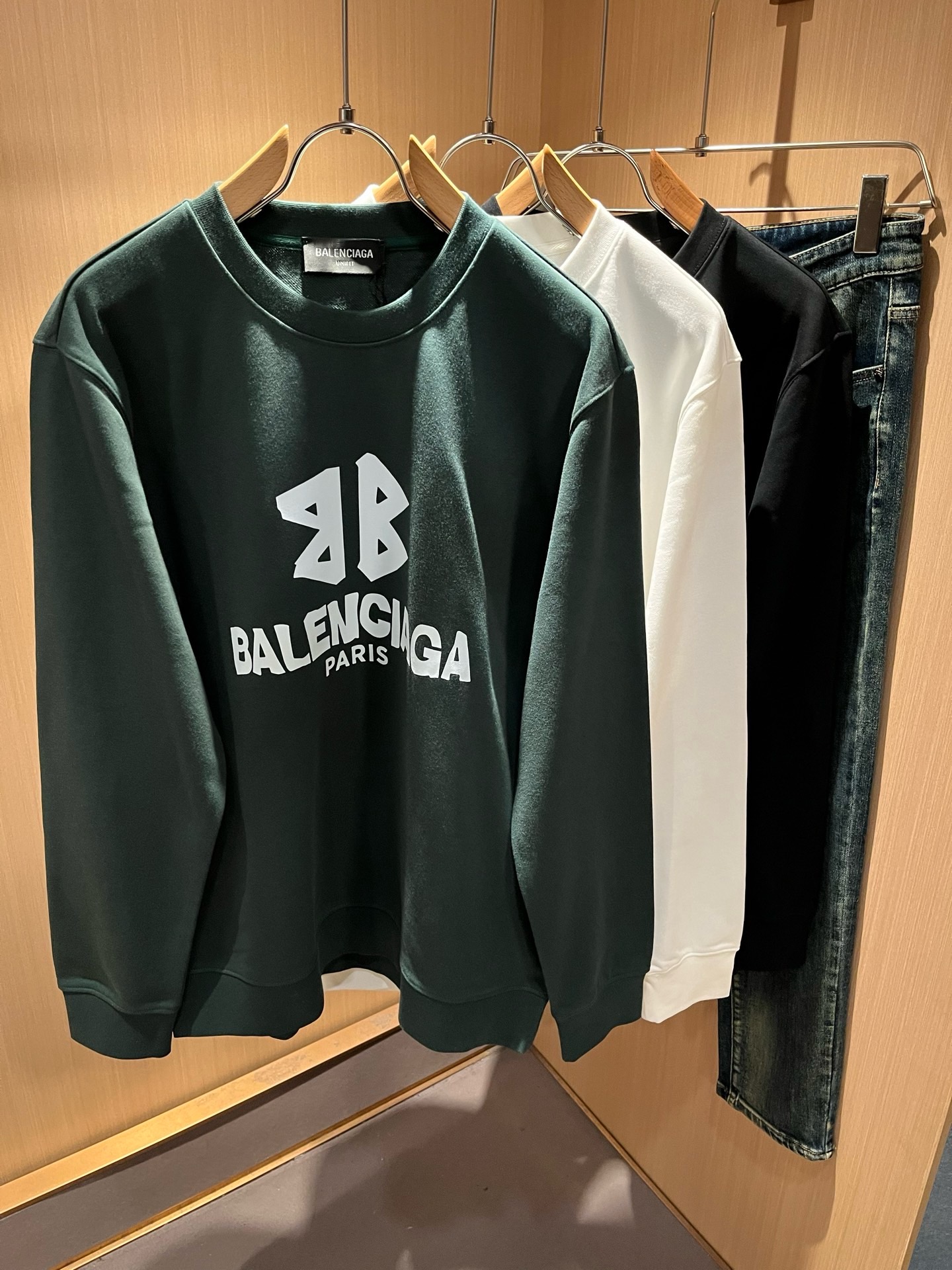 BALENCIA*巴黎*家 2026秋冬最新款百搭卫衣，男女同款👫❤️经典标志图案字母logo图案印花工艺设计！！贸易公