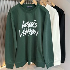 LouisVuitt*路易*登 2026秋冬全新系列单品上线,非常时髦前卫的一款男女同款短袖T恤,标识logo图案印花工 LouisVuitt*路易*登 2026秋冬全新系列单品上线,非常时髦前卫的一款男女同款短袖T恤,标识logo图案印花工