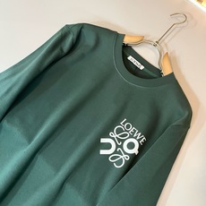 LOE*WE罗*威 2026秋冬男女同款👫长袖卫衣,意大利原厂订单渠道,极具个性高级潮风,标志logo印花设计!情侣款定 LOE*WE罗*威 2026秋冬男女同款👫长袖卫衣,意大利原厂订单渠道,极具个性高级潮风,标志logo印花设计!情侣款定