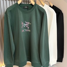 ARCTER*X始*祖鸟 2026秋冬新款男女同款👫休闲卫衣,户外品牌可能大家第一想到的就是加拿大鹅、始祖鸟。给人一种标 ARCTER*X始*祖鸟 2026秋冬新款男女同款👫休闲卫衣,户外品牌可能大家第一想到的就是加拿大鹅、始祖鸟。给人一种标