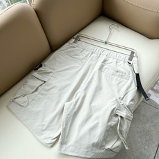 StoneIsland 石头岛2026春夏新款休闲短裤,专柜同步发售!定制专属260克纯棉面料,定制原版工艺螺纹,裤腿l StoneIsland 石头岛2026春夏新款休闲短裤,专柜同步发售!定制专属260克纯棉面料,定制原版工艺螺纹,裤腿l