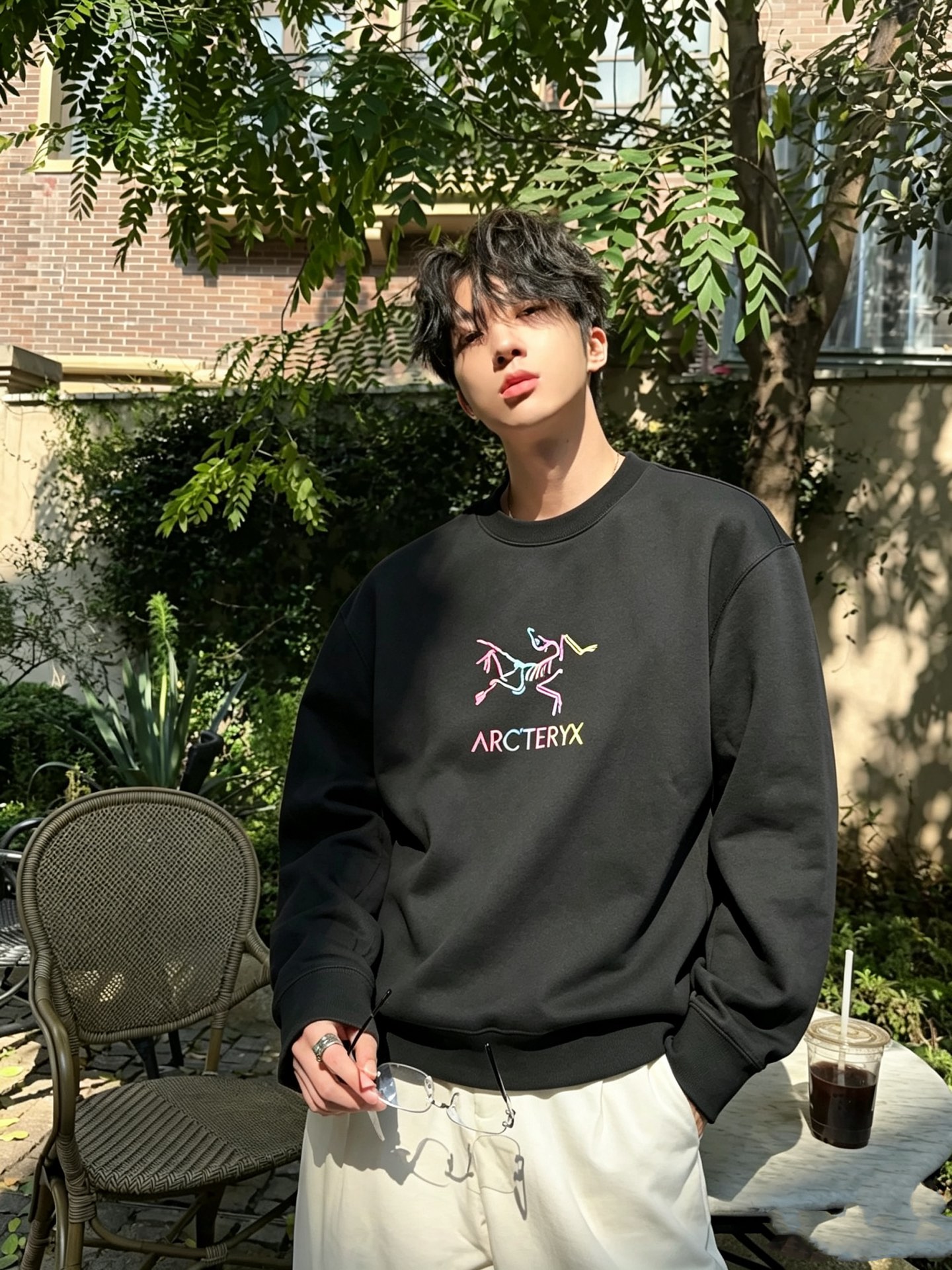 ARCTER*X始*祖鸟 2026秋冬新款男女同款👫休闲卫衣，户外品牌可能大家第一想到的就是加拿大鹅、始祖鸟。给人一种标