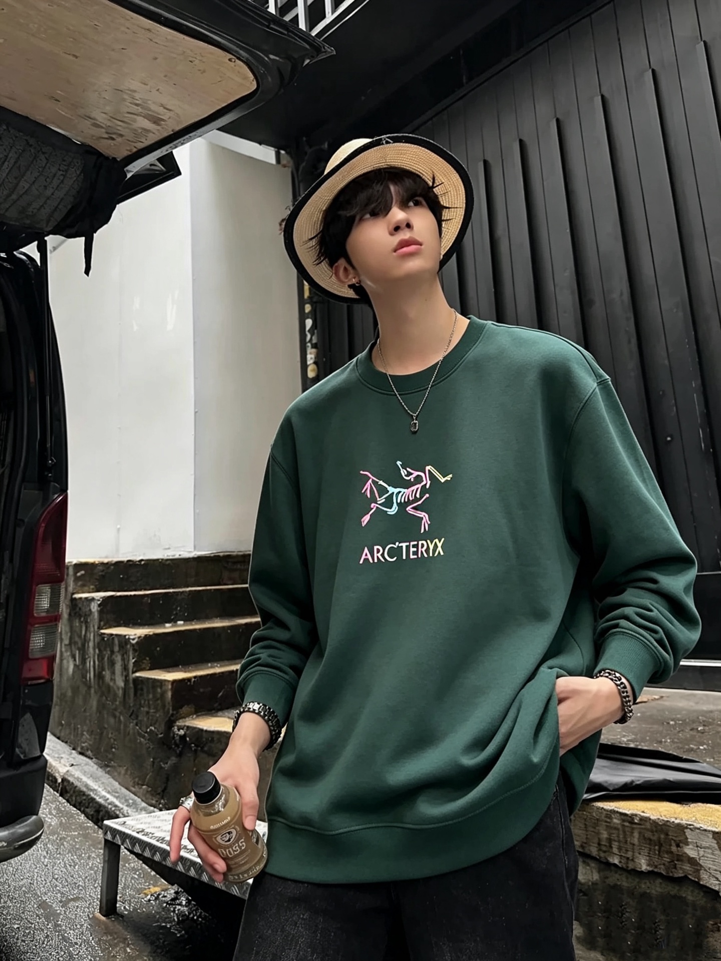 ARCTER*X始*祖鸟 2026秋冬新款男女同款👫休闲卫衣，户外品牌可能大家第一想到的就是加拿大鹅、始祖鸟。给人一种标