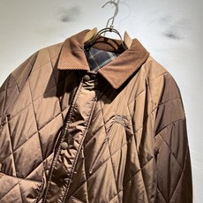 BURBER*Y巴*莉⚠️双面夹克!2026秋冬新品棉服夹克外套重磅来袭,最近比较火热的环保聚酯纤维记忆面料制作而成,高 BURBER*Y巴*莉⚠️双面夹克!2026秋冬新品棉服夹克外套重磅来袭,最近比较火热的环保聚酯纤维记忆面料制作而成,高