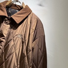 BURBER*Y巴*莉⚠️双面夹克!2026秋冬新品棉服夹克外套重磅来袭,最近比较火热的环保聚酯纤维记忆面料制作而成,高 BURBER*Y巴*莉⚠️双面夹克!2026秋冬新品棉服夹克外套重磅来袭,最近比较火热的环保聚酯纤维记忆面料制作而成,高
