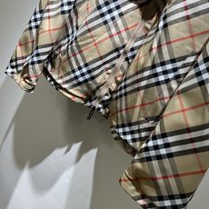 BURBER*Y巴*莉⚠️双面夹克!2026秋冬新品棉服夹克外套重磅来袭,最近比较火热的环保聚酯纤维记忆面料制作而成,高 BURBER*Y巴*莉⚠️双面夹克!2026秋冬新品棉服夹克外套重磅来袭,最近比较火热的环保聚酯纤维记忆面料制作而成,高