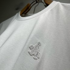 PRAD*A普*达2026春夏新款男女同款👫短袖T恤,最新款全网独家首上!!~既经典有时尚百搭,谁不爱啊,将经典再次展现 PRAD*A普*达2026春夏新款男女同款👫短袖T恤,最新款全网独家首上!!~既经典有时尚百搭,谁不爱啊,将经典再次展现