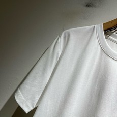 PRAD*A普*达2026春夏新款男女同款👫短袖T恤,最新款全网独家首上!!~既经典有时尚百搭,谁不爱啊,将经典再次展现 PRAD*A普*达2026春夏新款男女同款👫短袖T恤,最新款全网独家首上!!~既经典有时尚百搭,谁不爱啊,将经典再次展现