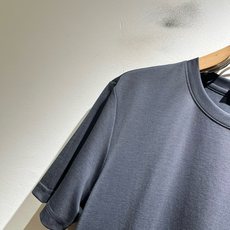PRAD*A普*达2026春夏新款男女同款👫短袖T恤,最新款全网独家首上!!~既经典有时尚百搭,谁不爱啊,将经典再次展现 PRAD*A普*达2026春夏新款男女同款👫短袖T恤,最新款全网独家首上!!~既经典有时尚百搭,谁不爱啊,将经典再次展现