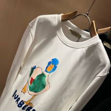 BURBER*Y巴*莉 2026秋冬新款男女同款👫基础休闲百搭棉质圆领卫衣,男女同款卫衣!贸易公司渠道稀出,同步官网发售 BURBER*Y巴*莉 2026秋冬新款男女同款👫基础休闲百搭棉质圆领卫衣,男女同款卫衣!贸易公司渠道稀出,同步官网发售