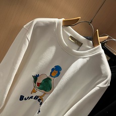 BURBER*Y巴*莉 2026秋冬新款男女同款👫基础休闲百搭棉质圆领卫衣,男女同款卫衣!贸易公司渠道稀出,同步官网发售 BURBER*Y巴*莉 2026秋冬新款男女同款👫基础休闲百搭棉质圆领卫衣,男女同款卫衣!贸易公司渠道稀出,同步官网发售