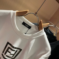 FEN*I 芬*迪2026秋冬新款FD家族男女同款小怪兽卫衣,男女同款👫百搭。意大利原厂订单,FD家族人气单品,代表性十 FEN*I 芬*迪2026秋冬新款FD家族男女同款小怪兽卫衣,男女同款👫百搭。意大利原厂订单,FD家族人气单品,代表性十