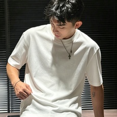 PRAD*A普*达2026春夏新款男女同款👫短袖T恤,最新款全网独家首上!!~既经典有时尚百搭,谁不爱啊,将经典再次展现 PRAD*A普*达2026春夏新款男女同款👫短袖T恤,最新款全网独家首上!!~既经典有时尚百搭,谁不爱啊,将经典再次展现
