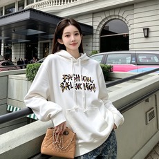 BALENCIA*巴黎*家 2026秋冬最新款连帽百搭卫衣,男女同款👫❤️经典标志图案字母logo图案印花工艺设计!!贸 BALENCIA*巴黎*家 2026秋冬最新款连帽百搭卫衣,男女同款👫❤️经典标志图案字母logo图案印花工艺设计!!贸