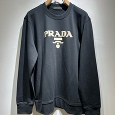 PRAD*A普*达2026秋冬新款男女同款👫长袖卫衣,最新款全网独家首上!!~既经典有时尚百搭,谁不爱啊,将经典再次展现 PRAD*A普*达2026秋冬新款男女同款👫长袖卫衣,最新款全网独家首上!!~既经典有时尚百搭,谁不爱啊,将经典再次展现