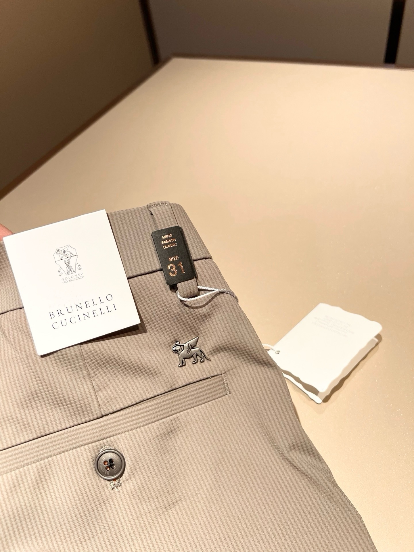 BC-Brunello Cucineli 2026春夏新品男士时装款高端休闲西裤,香港洋行渠道货,日本原厂出品,纯血统品 BC-Brunello Cucineli 2026春夏新品男士时装款高端休闲西裤,香港洋行渠道货,日本原厂出品,纯血统品