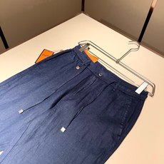 HERM*S 爱*仕 2026春夏男士高端棉麻休闲裤 海外贸易公司渠道订单 !男士休闲修身直筒休闲裤!上海恒隆店在售 HERM*S 爱*仕 2026春夏男士高端棉麻休闲裤 海外贸易公司渠道订单 !男士休闲修身直筒休闲裤!上海恒隆店在售