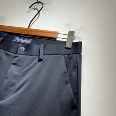 LouisVuitt*路易*登 2026春夏新款男士休闲西裤,男士经典时尚百搭商务休闲西裤! 都市精英商务休闲首选,贸 LouisVuitt*路易*登 2026春夏新款男士休闲西裤,男士经典时尚百搭商务休闲西裤! 都市精英商务休闲首选,贸