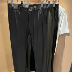 Loro Piana诺悠翩雅 2026春夏新品男士时装款高端休闲裤,香港洋行渠道货,日本原厂出品,纯血统品质,完美延续了 Loro Piana诺悠翩雅 2026春夏新品男士时装款高端休闲裤,香港洋行渠道货,日本原厂出品,纯血统品质,完美延续了