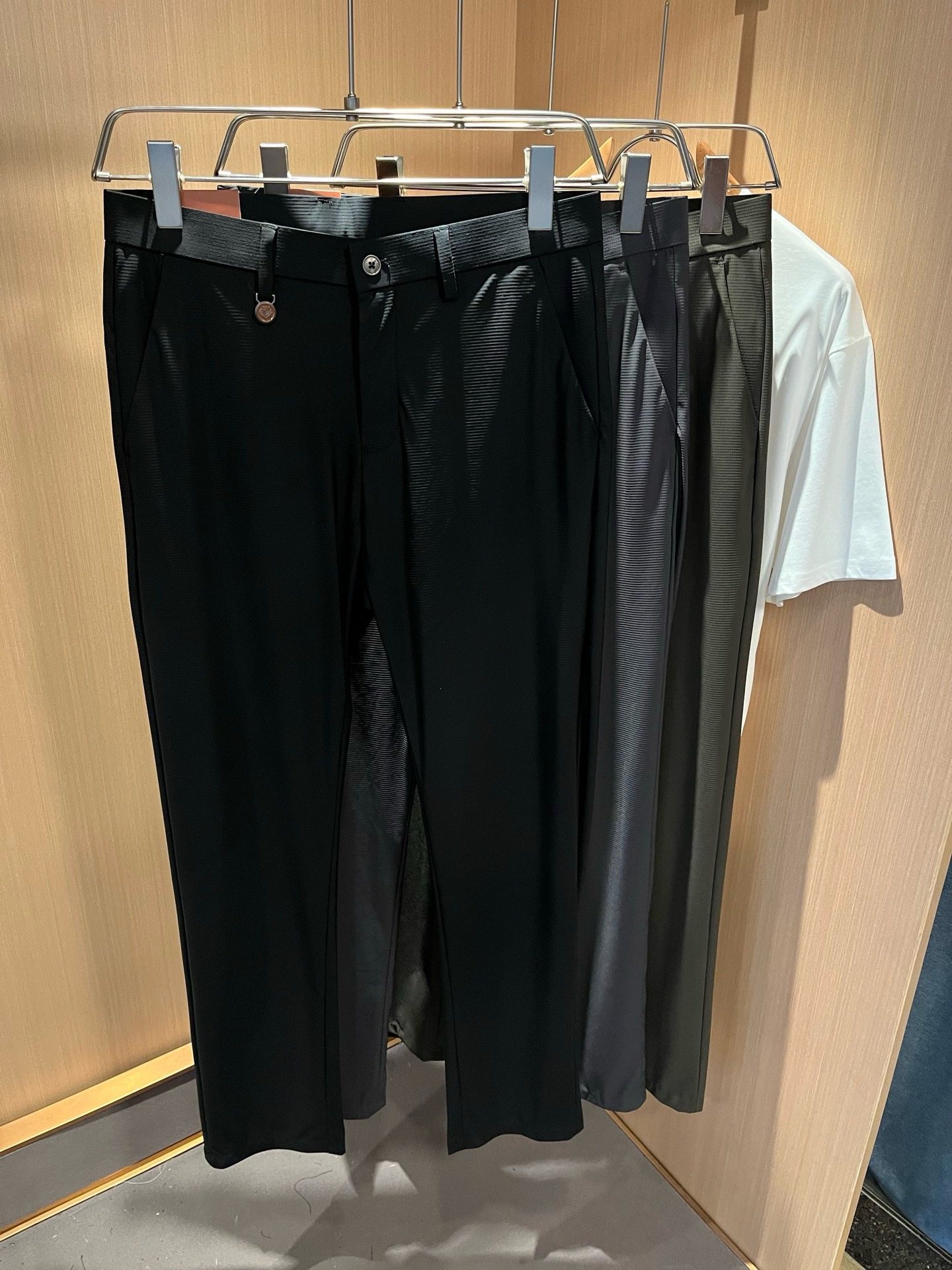 Loro Piana诺悠翩雅 2026春夏新品男士时装款高端休闲裤，香港洋行渠道货，日本原厂出品，纯血统品质，完美延续了