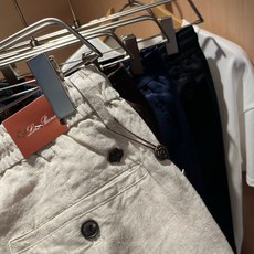 Loro Piana诺悠翩雅 2026春夏新品男士棉麻休闲裤,最新的贸易订单全品相!!网红款!上身舒适透气,不僵硬,整体 Loro Piana诺悠翩雅 2026春夏新品男士棉麻休闲裤,最新的贸易订单全品相!!网红款!上身舒适透气,不僵硬,整体