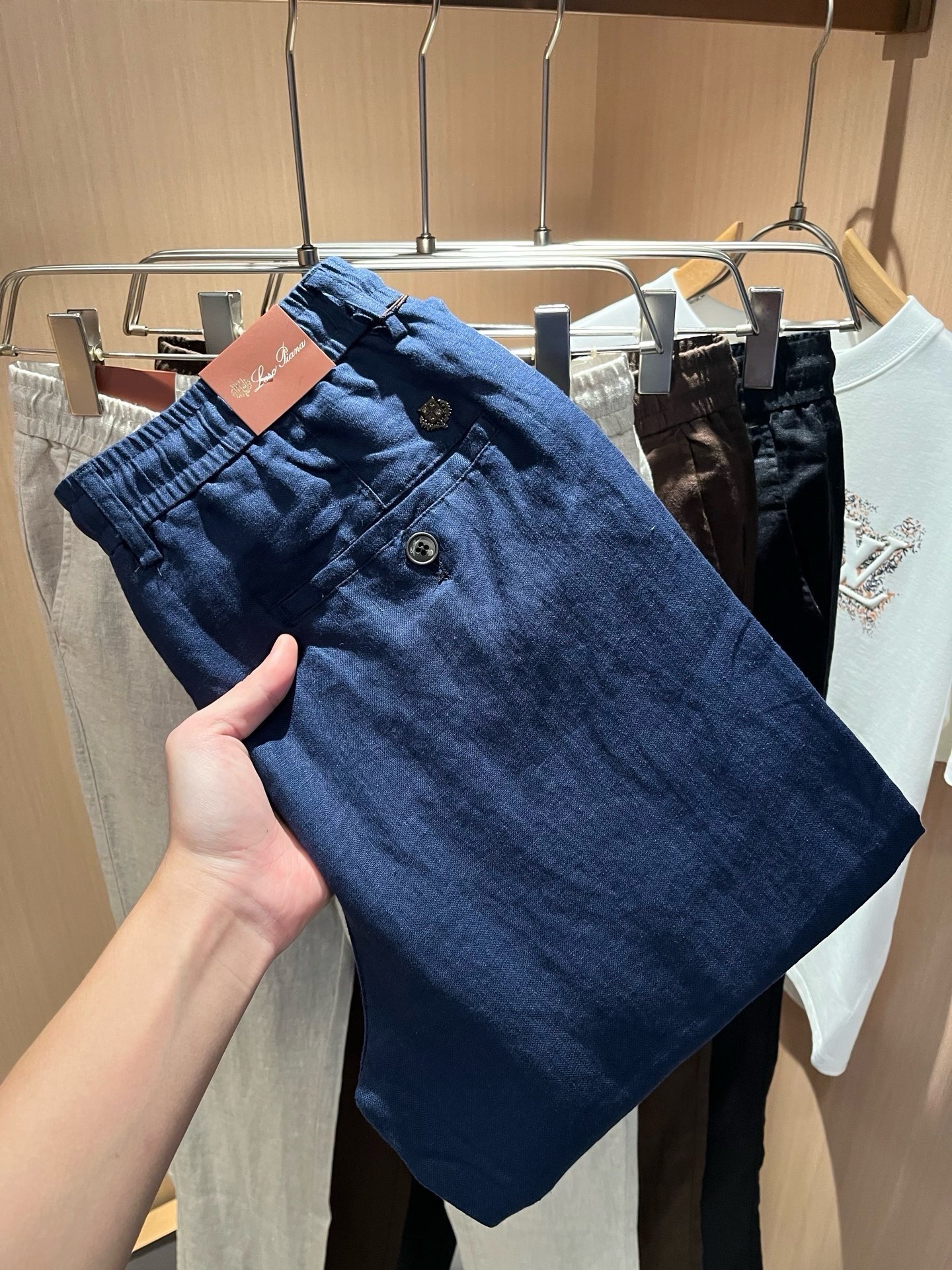 Loro Piana诺悠翩雅 2026春夏新品男士棉麻休闲裤，最新的贸易订单全品相！！网红款！上身舒适透气，不僵硬，整体