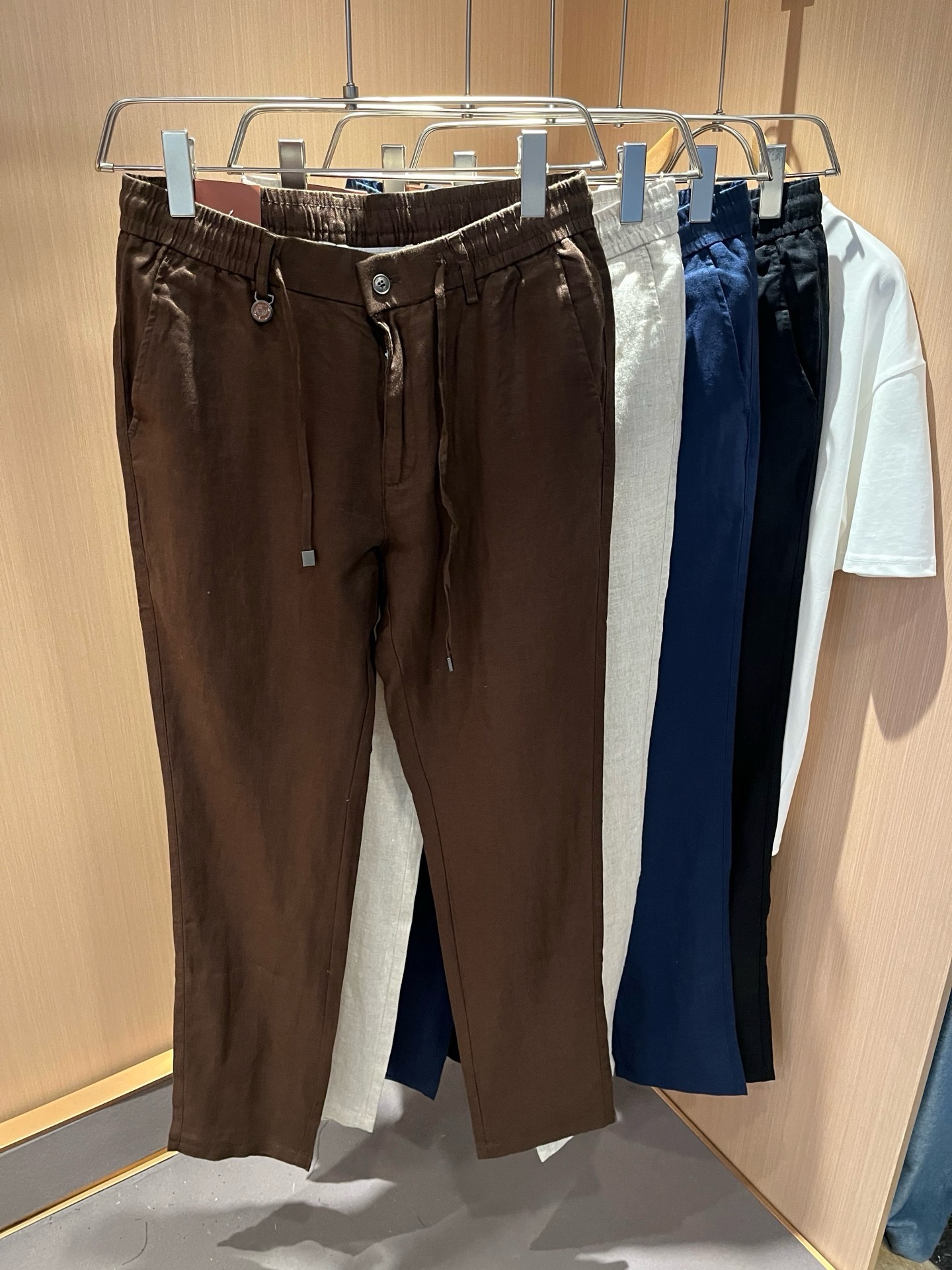 Loro Piana诺悠翩雅 2026春夏新品男士棉麻休闲裤，最新的贸易订单全品相！！网红款！上身舒适透气，不僵硬，整体