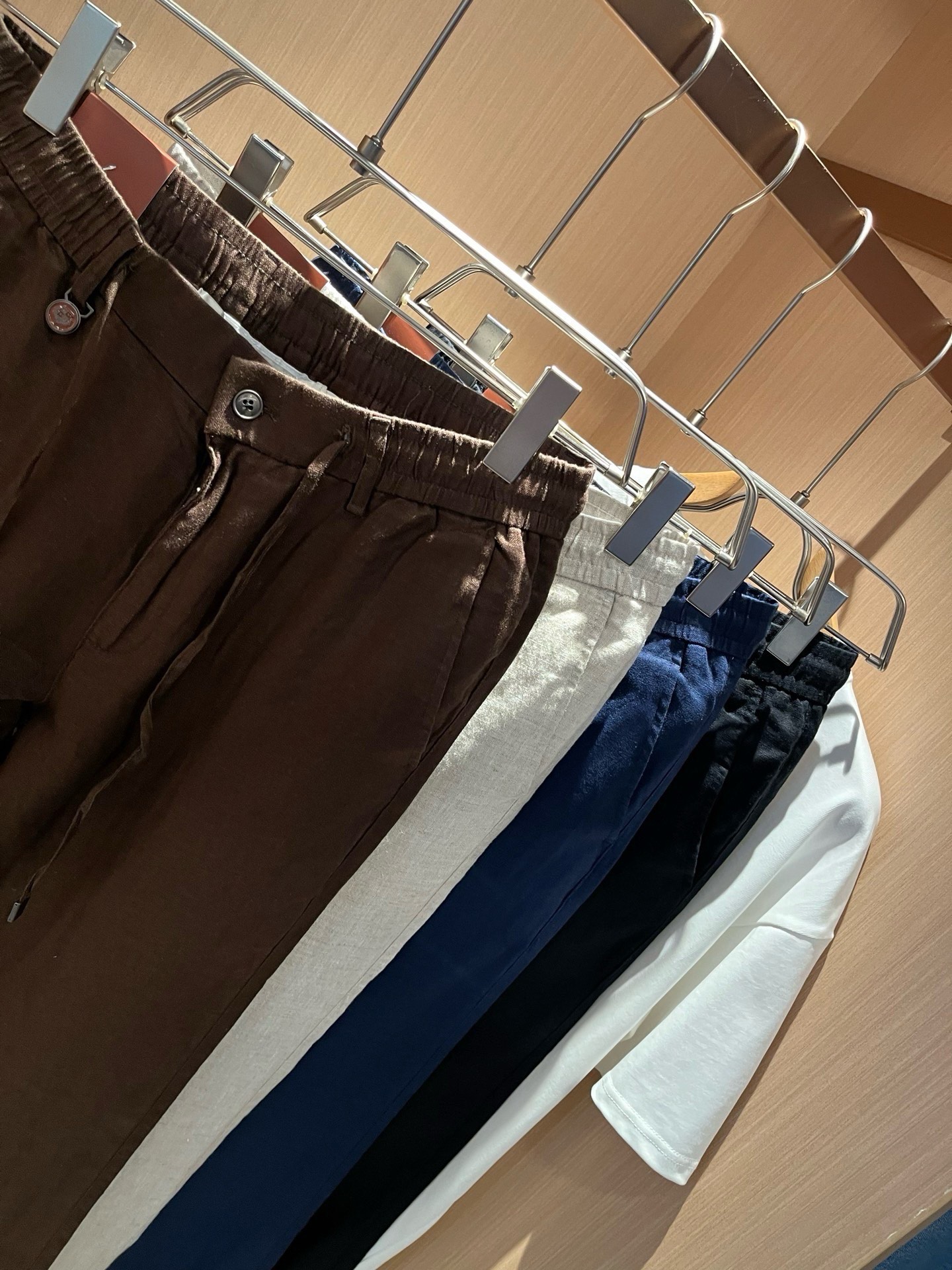 Loro Piana诺悠翩雅 2026春夏新品男士棉麻休闲裤，最新的贸易订单全品相！！网红款！上身舒适透气，不僵硬，整体