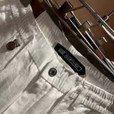 Loro Piana诺悠翩雅 2026春夏新品男士棉麻休闲裤,最新的贸易订单全品相!!网红款!上身舒适透气,不僵硬,整体 Loro Piana诺悠翩雅 2026春夏新品男士棉麻休闲裤,最新的贸易订单全品相!!网红款!上身舒适透气,不僵硬,整体