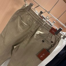 Loro Piana诺悠翩雅 2026春夏新品男士棉麻休闲裤,最新的贸易订单全品相!!网红款!上身舒适透气,不僵硬,整体 Loro Piana诺悠翩雅 2026春夏新品男士棉麻休闲裤,最新的贸易订单全品相!!网红款!上身舒适透气,不僵硬,整体