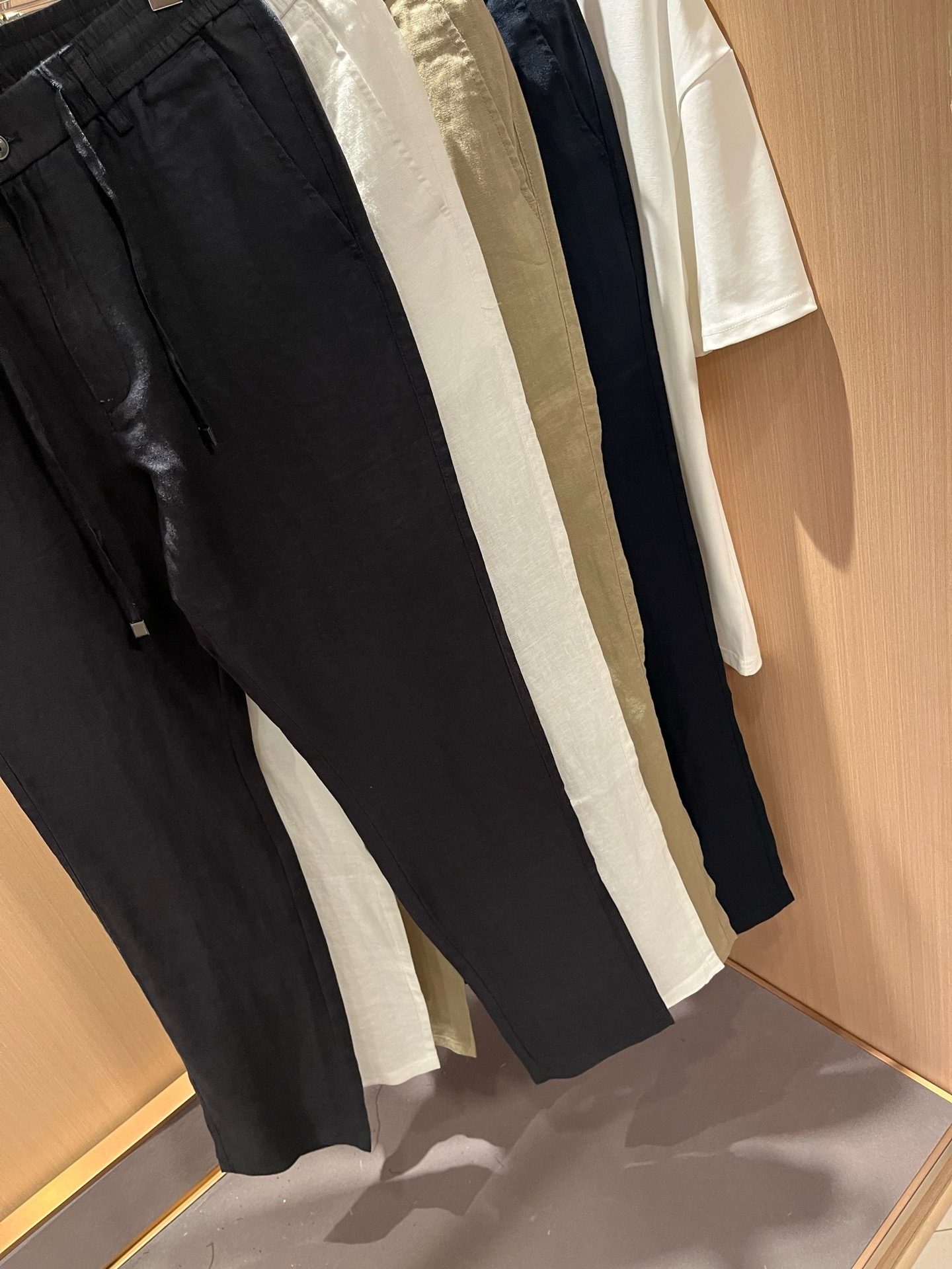 Loro Piana诺悠翩雅 2026春夏新品男士棉麻休闲裤，最新的贸易订单全品相！！网红款！上身舒适透气，不僵硬，整体