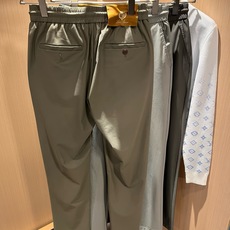 Loro Piana诺悠翩雅 2026春夏新品男士时装款高端休闲裤,香港洋行渠道货,日本原厂出品,纯血统品质,完美延续了 Loro Piana诺悠翩雅 2026春夏新品男士时装款高端休闲裤,香港洋行渠道货,日本原厂出品,纯血统品质,完美延续了