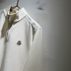 Moncl*r蒙*口2026秋冬男女同款情侣款👫最新的贸易订单长袖针织卫衣,全品相!!网红款!工艺采用图案logo徽章工 Moncl*r蒙*口2026秋冬男女同款情侣款👫最新的贸易订单长袖针织卫衣,全品相!!网红款!工艺采用图案logo徽章工